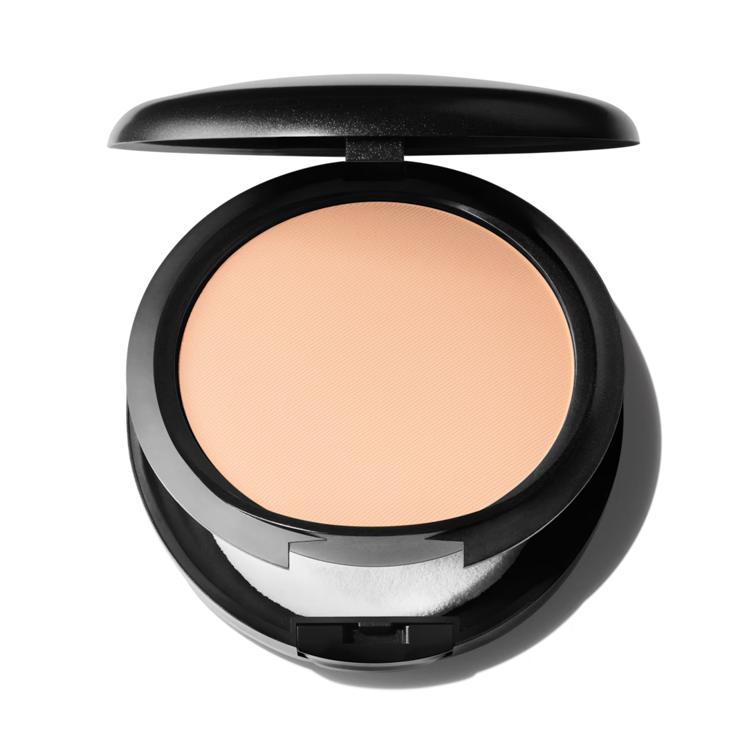 Mac Studio Fix Powder Plus Foundation (NW20)