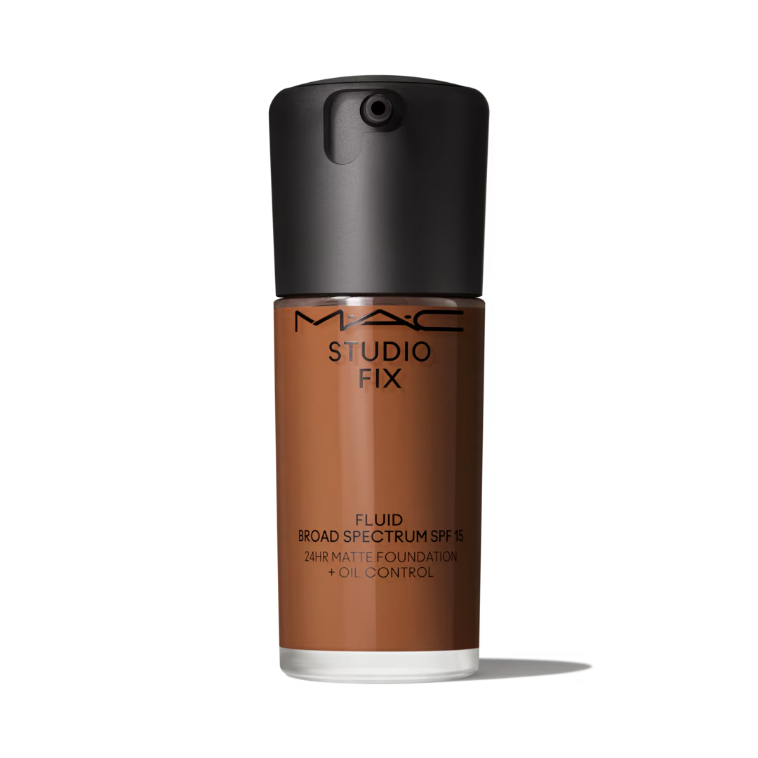 Studio Fix Fluid SPF 15 Foundation (NW45)